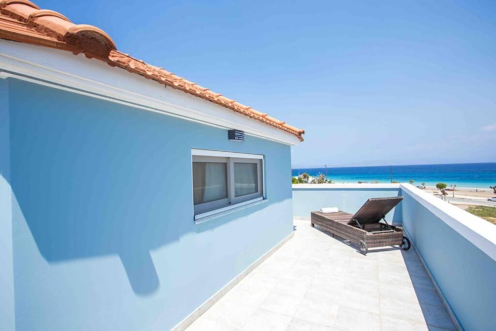 Megat Seaview And Seaside Apartments イアリソス エクステリア 写真