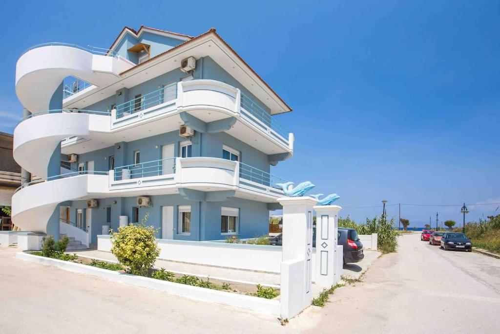 Megat Seaview And Seaside Apartments イアリソス エクステリア 写真